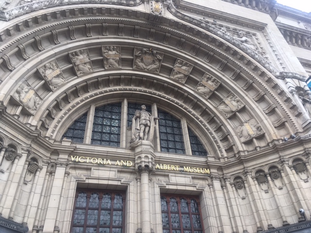 London international student bloggers