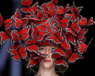 Alexander McQueen Exhibition international student bloggers