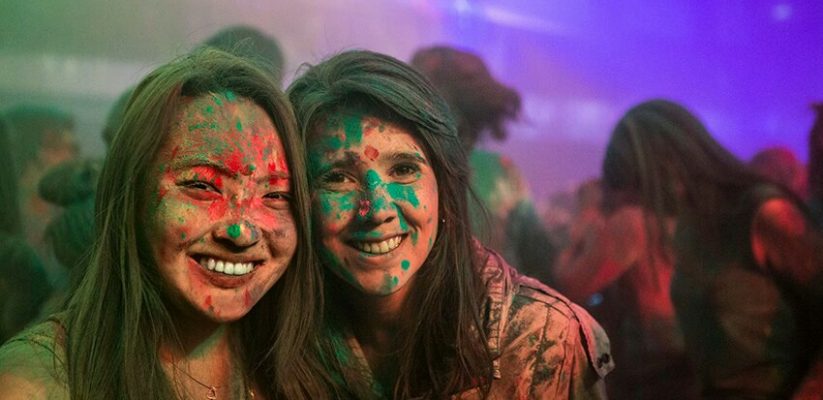 International student bloggers Holi